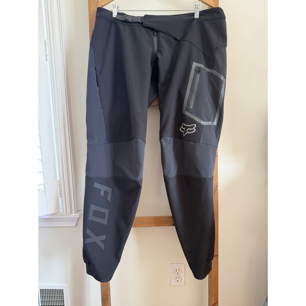 FOX DEFEND FLEECE PANTS MENS SIZE 38 Racing Moto Cycling Black Bike